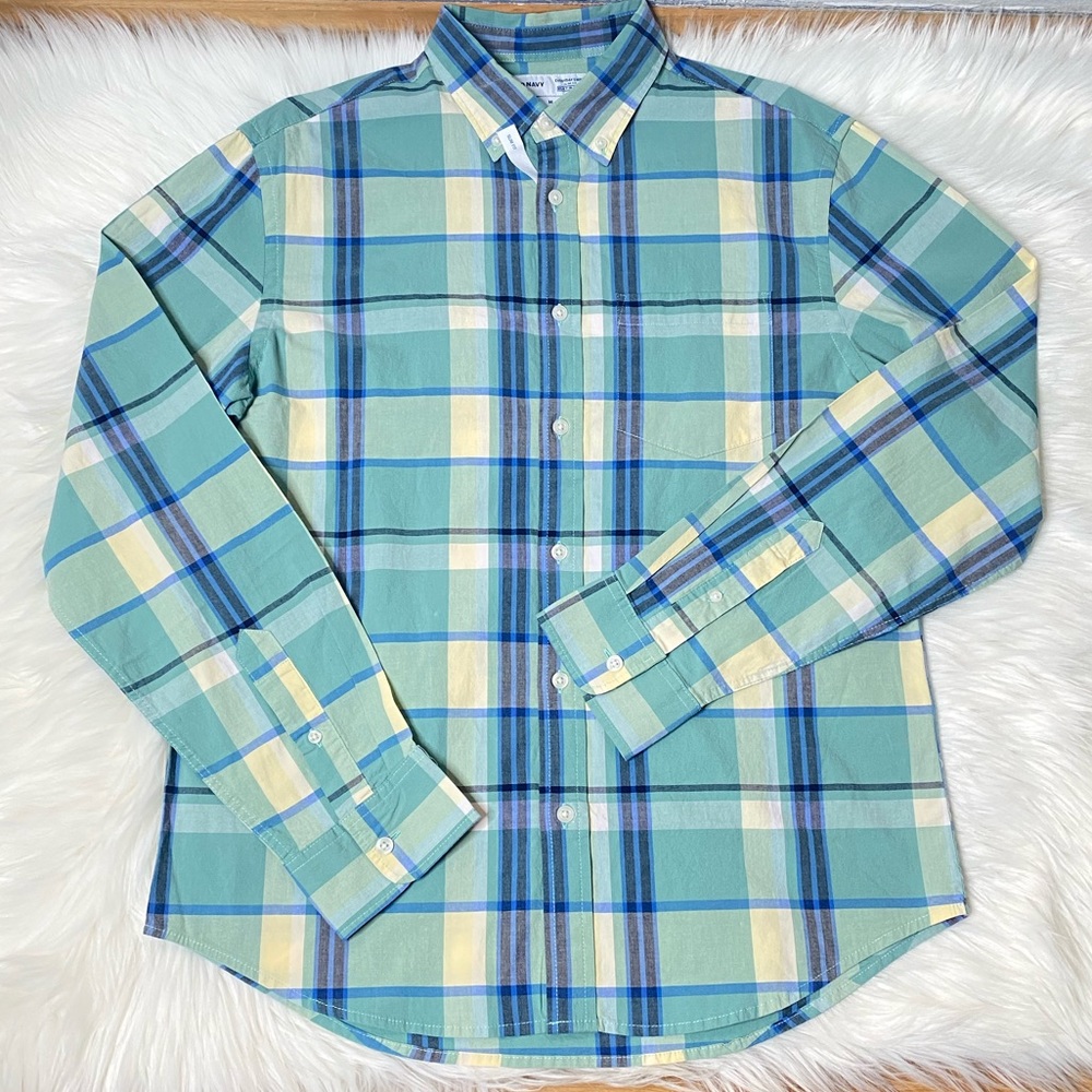 Regular Fit Built-In Flex Everyday Plaid Shirt for Men M